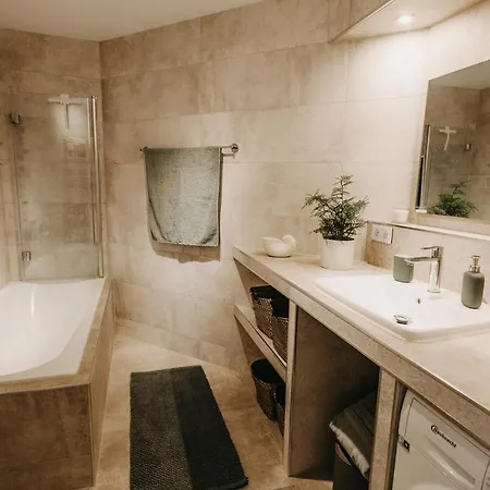 Appartement Traber Im Herzen Leipzigs Balkon Parkplatz *