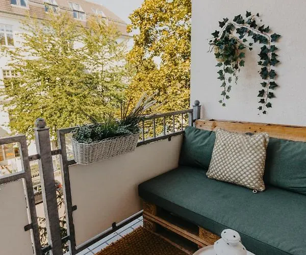 Traber Im Herzen Leipzigs Balkon Parkplatz דירה לייפציג