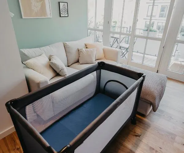 Traber Im Herzen Leipzigs Balkon Parkplatz * Λειψία